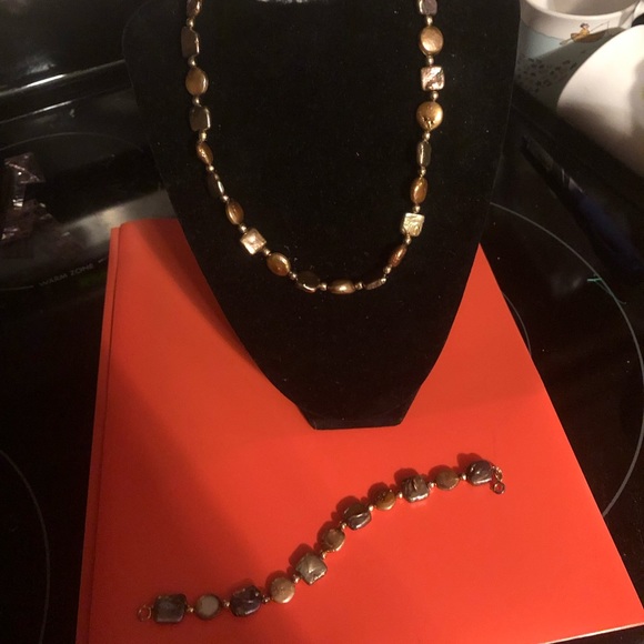 Dyed Pearl Necklace and Bracelet - 441 $50 or $45 w/offer - Picture 1 of 7